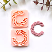 Load image into Gallery viewer, C-Shape Twist Extruded Dupe