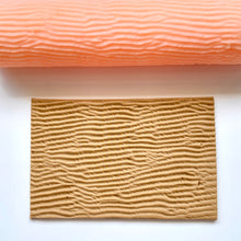 Load image into Gallery viewer, Sand Ripple Texture Roller
