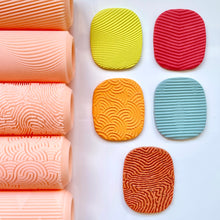 Load image into Gallery viewer, Hidden Diamond Line Texture Roller