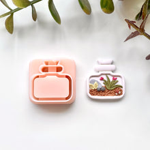 Load image into Gallery viewer, Horizontal Jar Terrarium