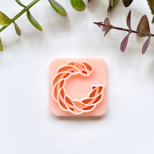 Load image into Gallery viewer, C-Shape Twist Extruded Dupe