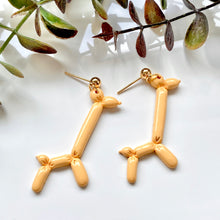 Load image into Gallery viewer, Giraffe Balloon