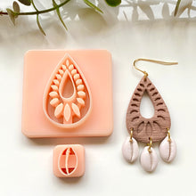 Load image into Gallery viewer, Teardrop Imprint