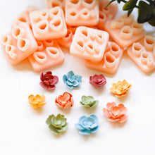 Load image into Gallery viewer, Petal Multi Cluster Cutters Bundle of 10