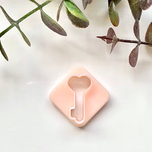 Load image into Gallery viewer, Heart Key