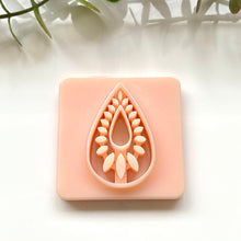 Load image into Gallery viewer, Teardrop Imprint