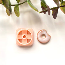 Load image into Gallery viewer, Donut