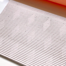 Load image into Gallery viewer, Hidden Diamond Line Texture Roller