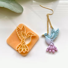 Load image into Gallery viewer, Hummingbird