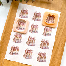 Load image into Gallery viewer, Books 002 Transfer (Indiv Bow)