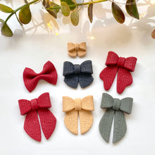 Load image into Gallery viewer, 3D Wavy Bow