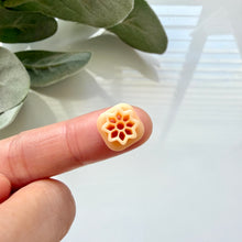 Load image into Gallery viewer, Flower H (Micro)