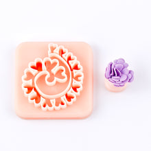 Load image into Gallery viewer, Heart Petal Roller Cutter