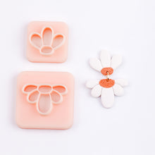 Load image into Gallery viewer, Halved Flower Set