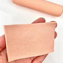 Load image into Gallery viewer, Monstera Line Texture Roller