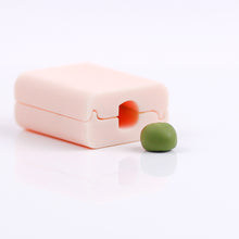 Load image into Gallery viewer, Round Cactus Bead Roller