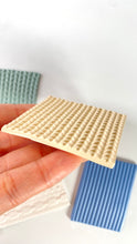 Load image into Gallery viewer, Knit Texture Roller