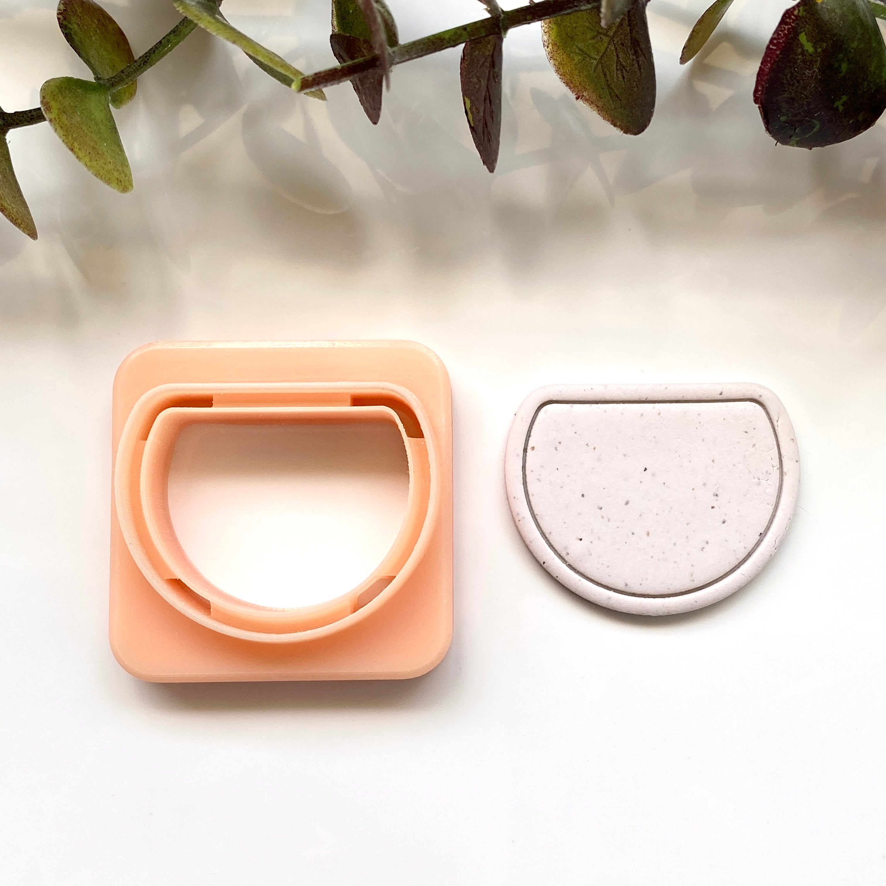 Poofy Semicircle Border – Cutterglobe