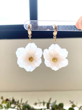 Load image into Gallery viewer, Translucent 3D Floral Dangles
