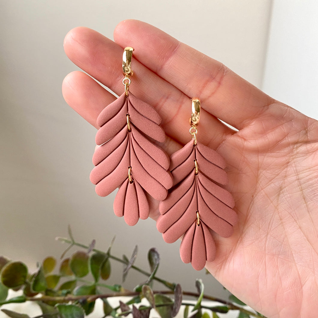 Full Leaf Dangles