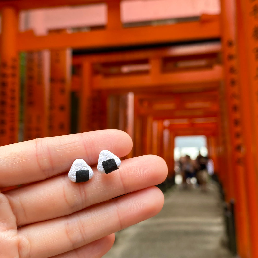 Onigiri Studs