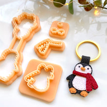 Load image into Gallery viewer, Penguin Scarf Stitch Keychain Set
