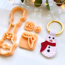 Load image into Gallery viewer, Snowman Stitch Keychain Set
