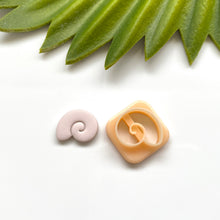 Load image into Gallery viewer, Spiral Shell B Stud
