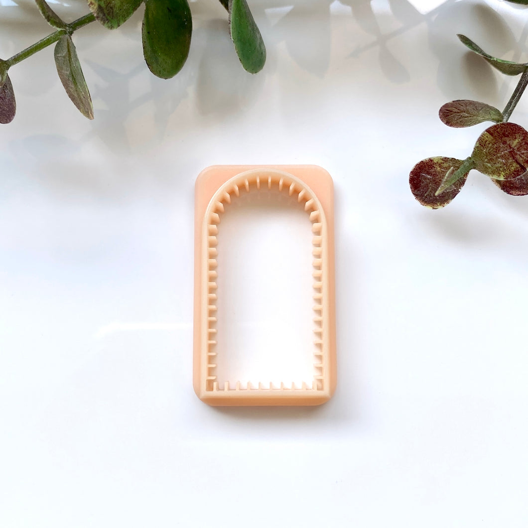 Arch Stitched Edge