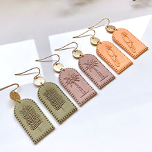 Load image into Gallery viewer, Palm Leaf Texture Plate
