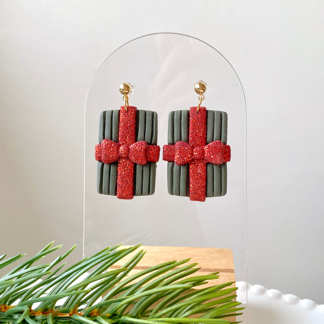 Present Glitter Dangles