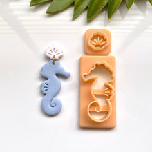 Load image into Gallery viewer, Seahorse Shell Set
