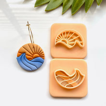 Load image into Gallery viewer, Sun Sea Circle
