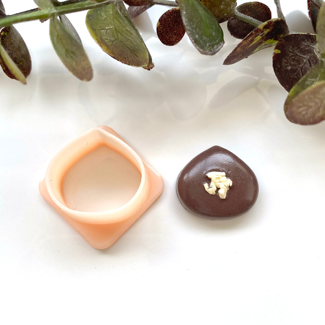 Pebble Chocolate