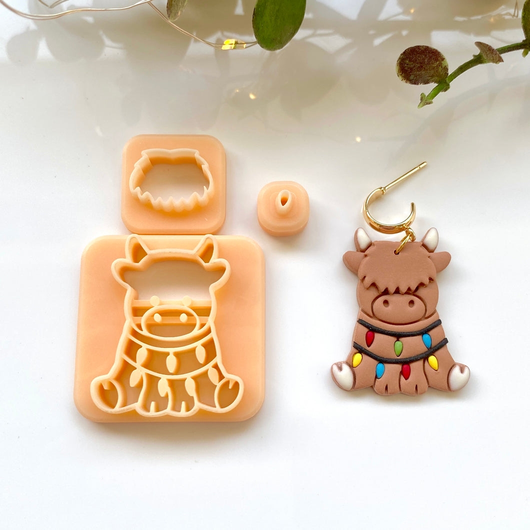Fairy Light Highland Cow