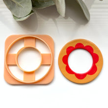Load image into Gallery viewer, Circle Photo Frame
