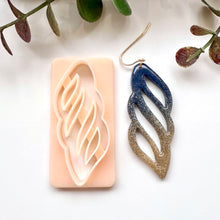 Load image into Gallery viewer, Swirl Ornamental
