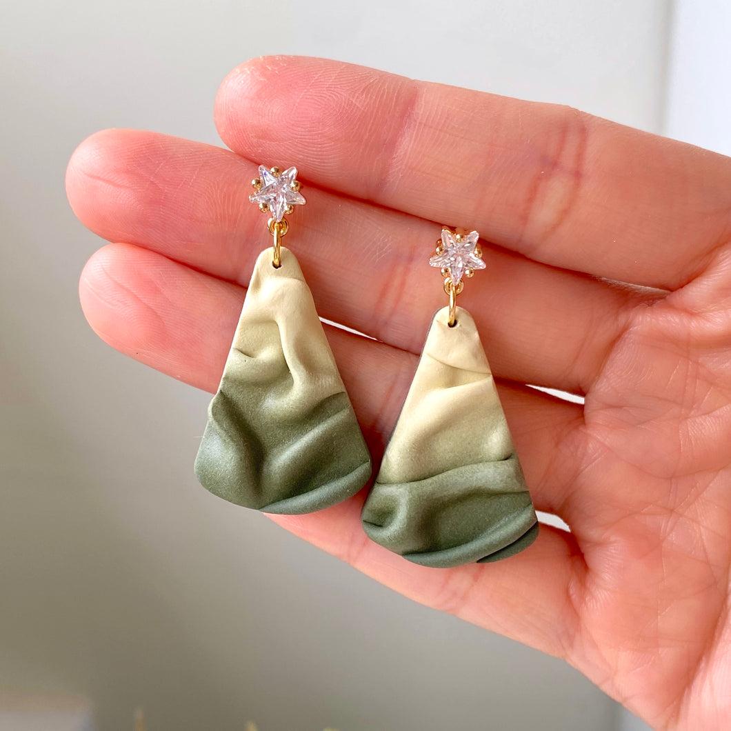 Ombre Draped Tree Dangles