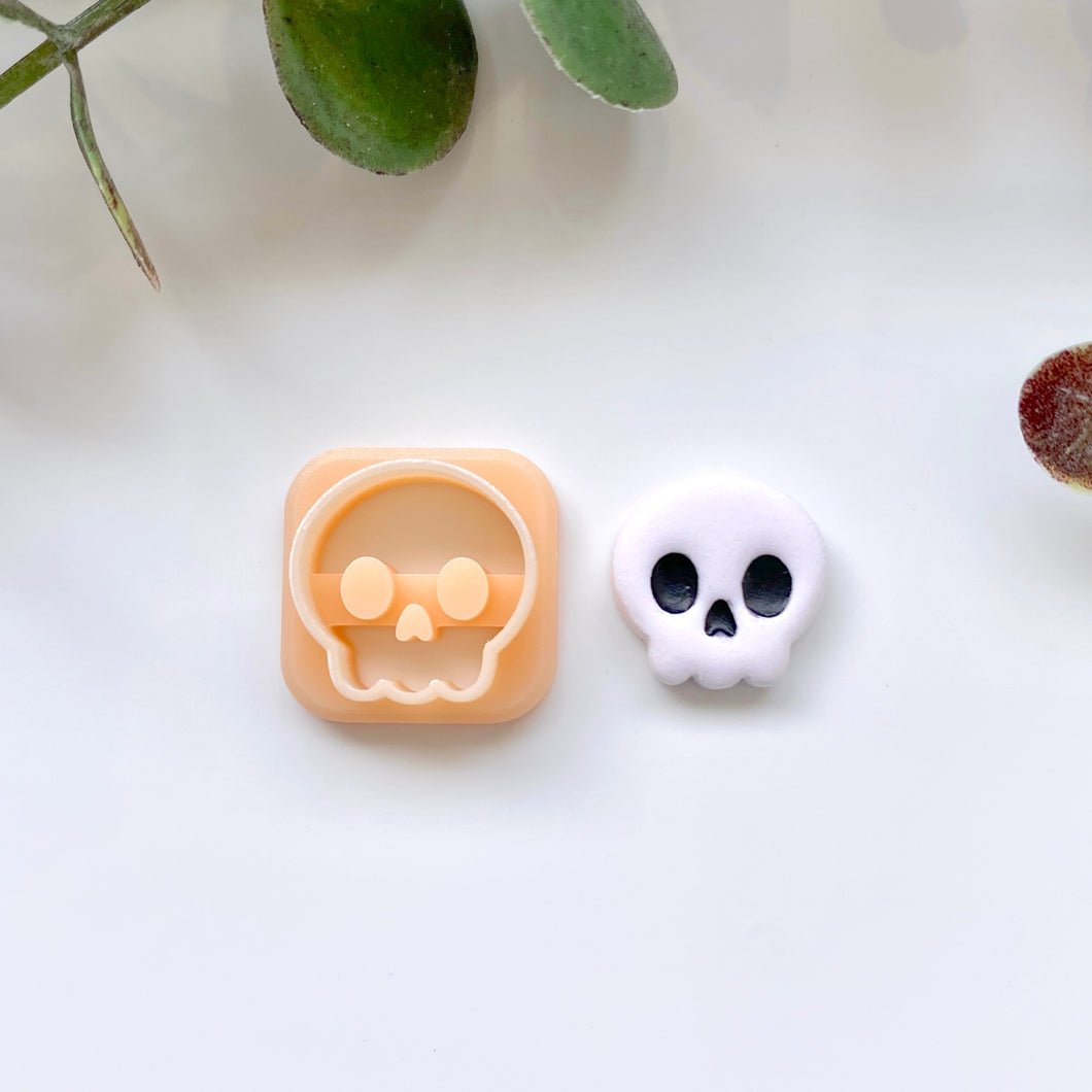 Skull B Stud