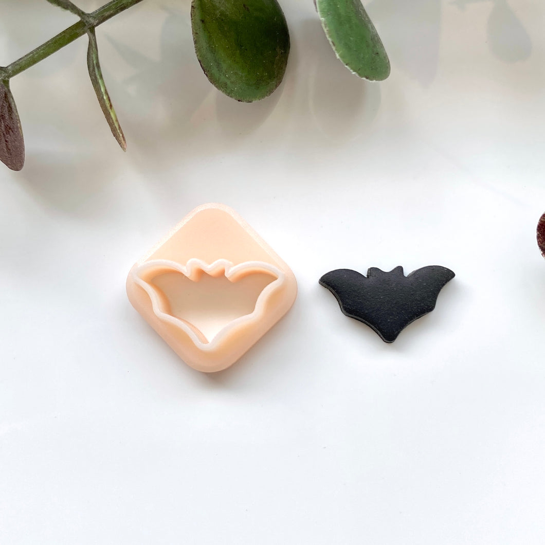 Bat Stud