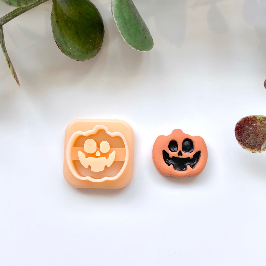 Pumpkin Face Stud