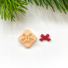 Load image into Gallery viewer, Bow Post Dupe Cutter
