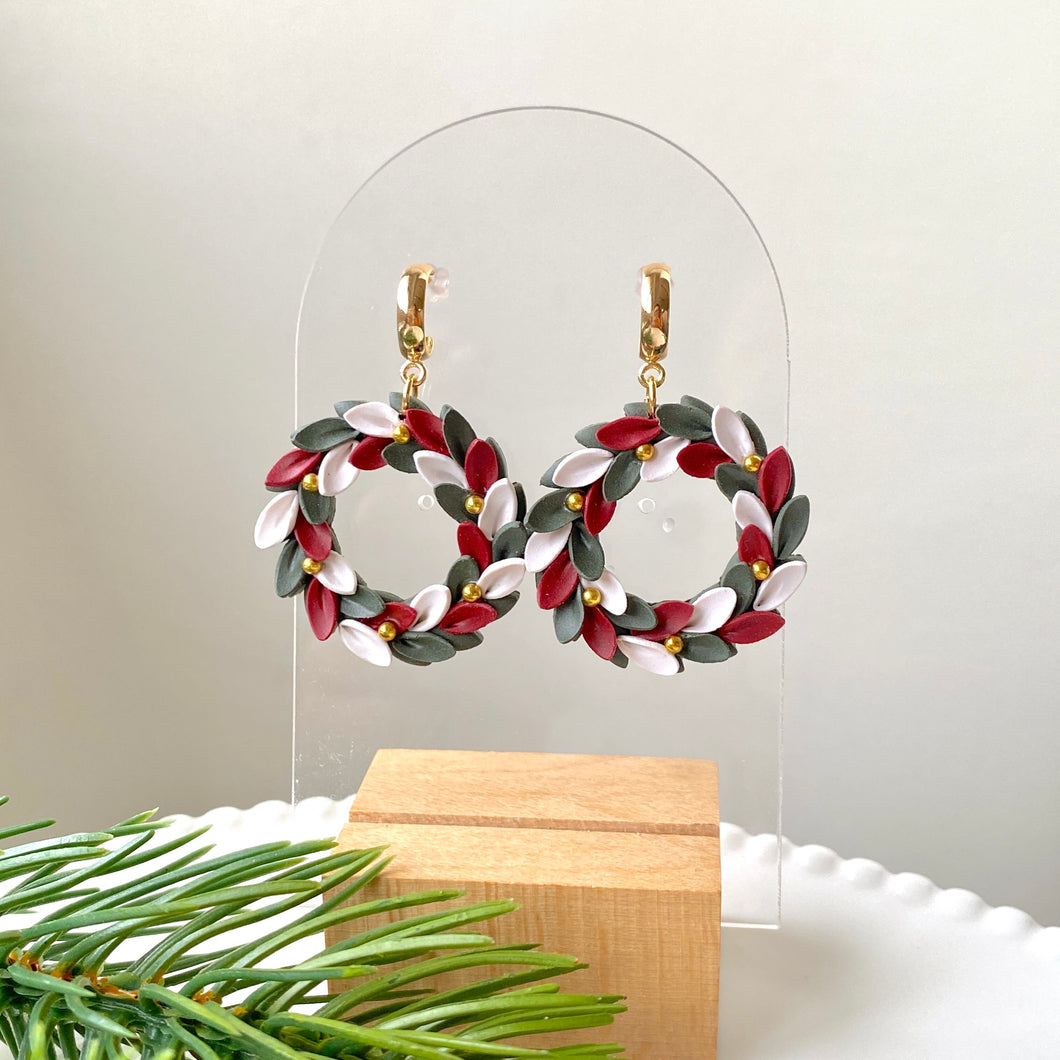 Festive Leafy Wreath Dangles