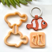 Load image into Gallery viewer, Clownfish Stitch Keychain Set
