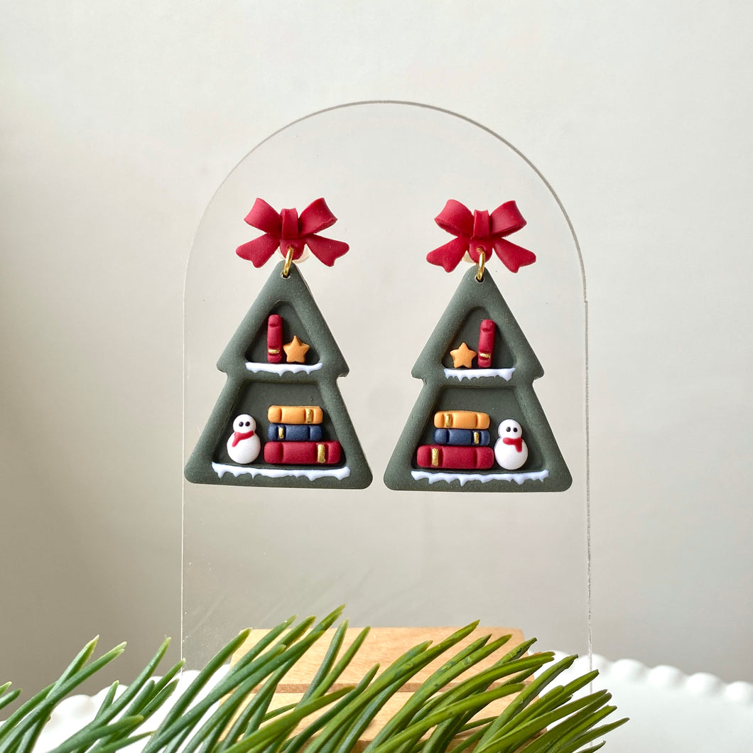 Snowy Book Shelf Dangles
