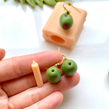 Load image into Gallery viewer, Olive Bead Roller
