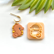 Load image into Gallery viewer, Cute Seahorse
