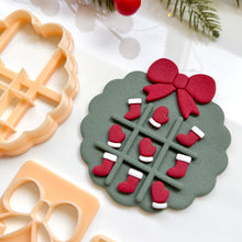 Load image into Gallery viewer, Wreath TicTacToe Set
