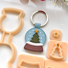 Load image into Gallery viewer, Snow Globe Stitch Keychain Set
