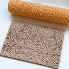 Load image into Gallery viewer, Veined Canopy Texture Roller

